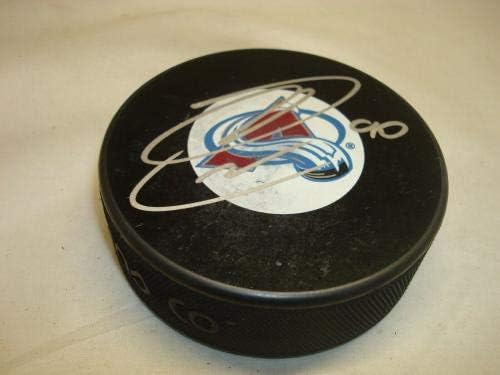 Ryan O'Reilly assinou o Colorado Avalanche Hockey Puck autografado 1D - Pucks autografados da NHL