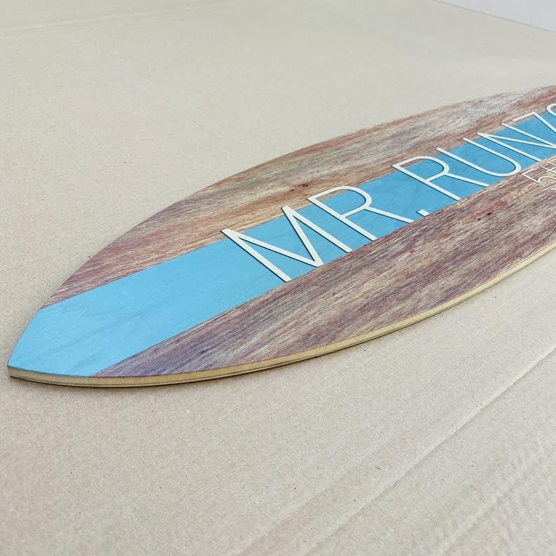 Nome do painel de surf personalizado do estúdio de cabeceiras - quadro -de -madeira em forma de prancha
