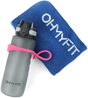 Ohmy Fit Tritan Sports Water Bottle 30 oz e toalha de fitness inteligente com pacote de bolso com zíper