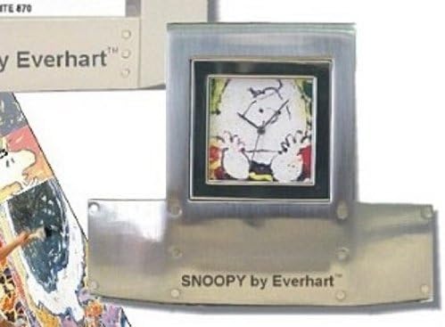 Rich Snoopy de Everhart 3 peças Top Set tem um relógio de mesa com a imagem de Charlie Brown,