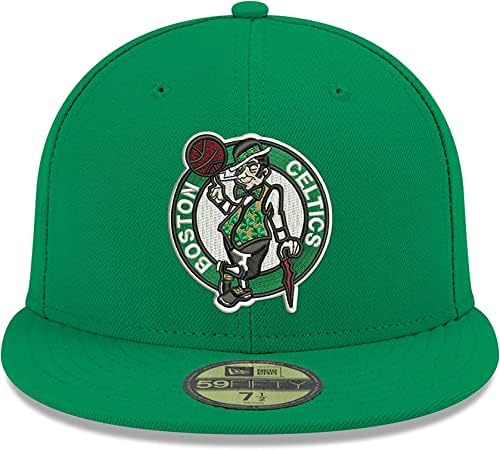 Nova Era NBA 59Fifty Team Color Authentic Collection instalado no chapéu de boné de jogo de campo