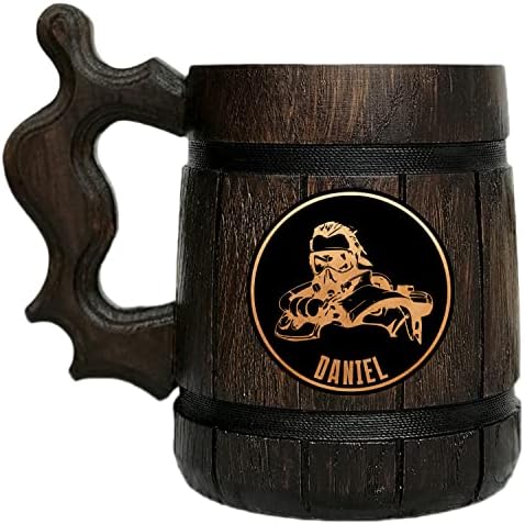 Caneca cáustica. Presente para jogadores tanque de madeira. Beer Stein. Caneca de cerveja de madeira personalizada.